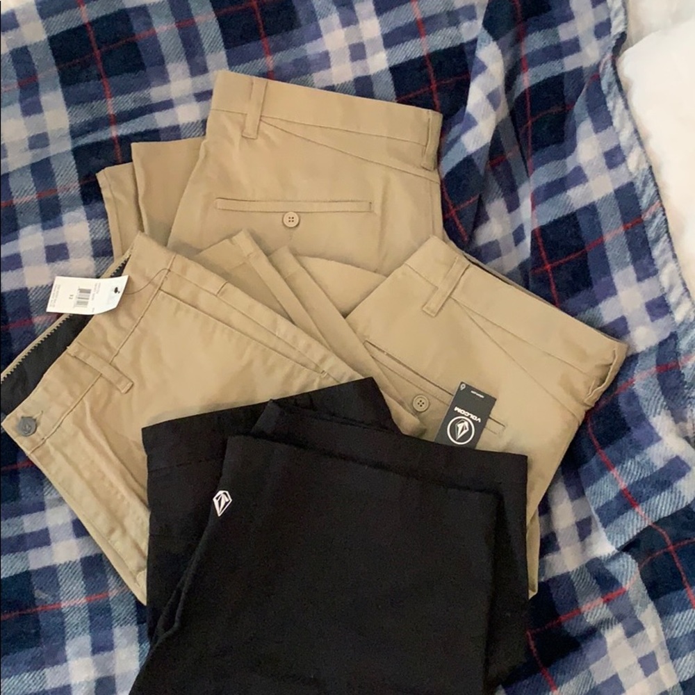 Volcom shorts